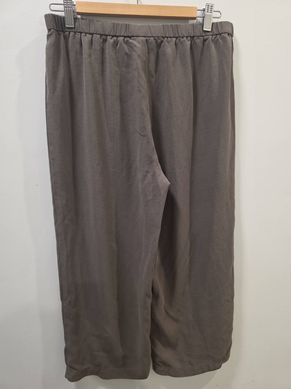 Eileen Fisher 100% Silk Taupe Cropped Wide Leg Pull-On Pants Size Small - Picture 4 of 10